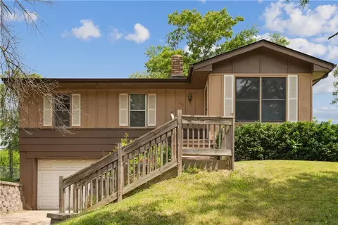3323 SE 4th Ct, Des Moines, IA 50315