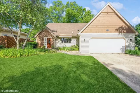 3700 SW 37th St, Des Moines, IA 50321