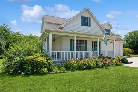 1000 Kensington Ct, Indianola, IA 50125