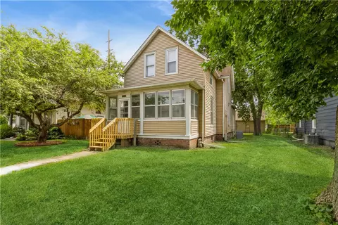 1371 York St, Des Moines, IA 50316