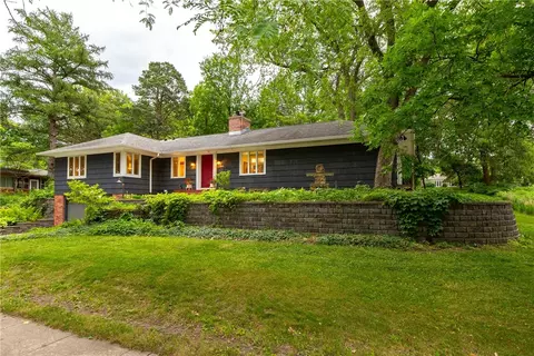 1418 Clark Ave, Ames, IA 50010