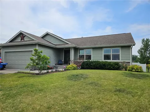 5207 NW 4th St, Ankeny, IA 50023