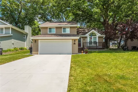 3707 SE 19th St, Des Moines, IA 50320