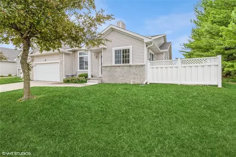 7316 SE 23rd St #4, Des Moines, IA 50320
