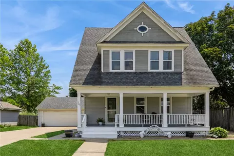 207 W North St, Pleasantville, IA 50225