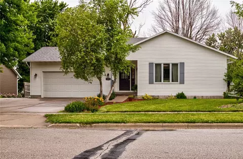 518 S Samson St, Roland, IA 50236