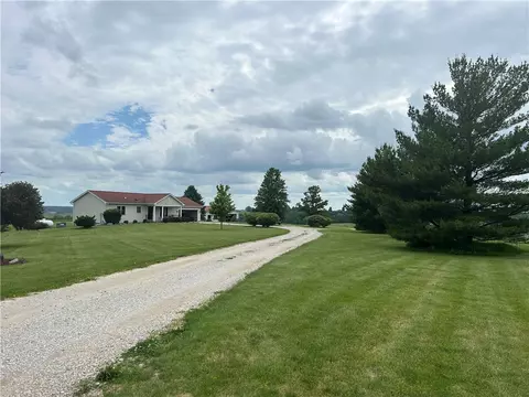 17002 Hwy 92 Hwy, Indianola, IA 50125