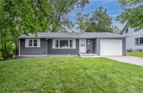 719 Emma Ave, Des Moines, IA 50315