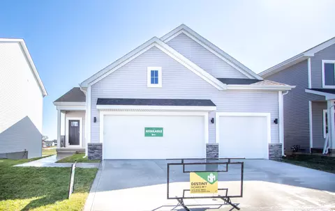2229 Chan Dr, Adel, IA 50003
