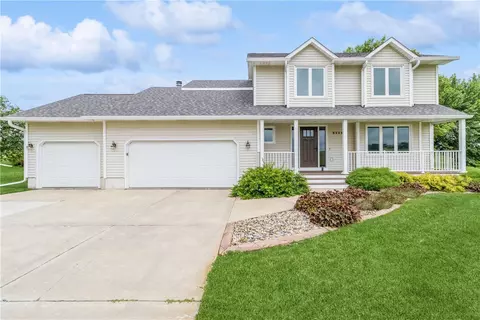 8208 NE 38th Ave, Altoona, IA 50009