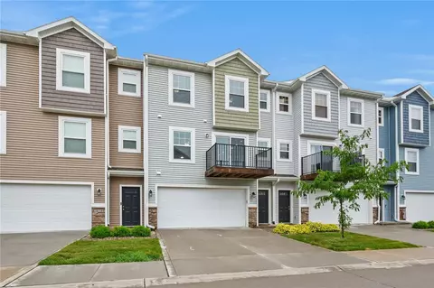 2612 NW Lois Ln, Ankeny, IA 50023