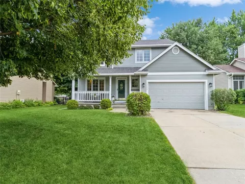 15068 Hawthorn Dr, Clive, IA 50325