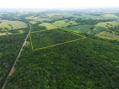000 270 Ave, Chariton, IA 50049