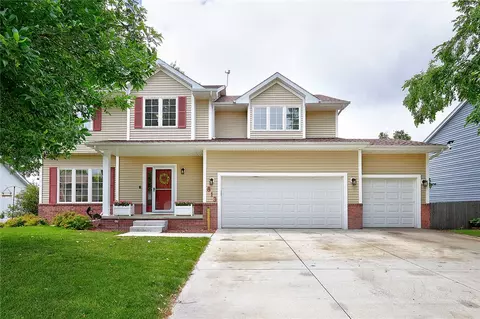 813 NE Canterbury Dr, Ankeny, IA 50021