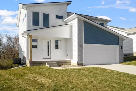 512 Ironwood Ave, Woodward, IA 50276