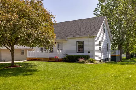 4103 E 27th St, Des Moines, IA 50317