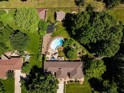 3285 Ashworth Rd, Waukee, IA 50263