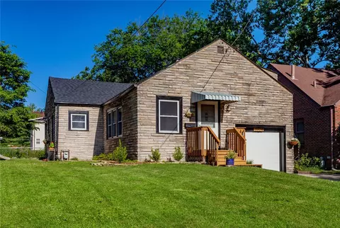 1724 47th St, Des Moines, IA 50310