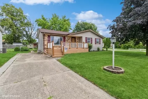 326 NE 7th St, Ankeny, IA 50021