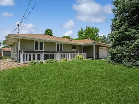 1401 W 3rd Street Pl N, Newton, IA 50208