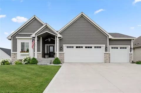 511 Chayse St SW, Bondurant, IA 50035