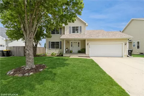 125 SE Crabapple Dr, Waukee, IA 50263