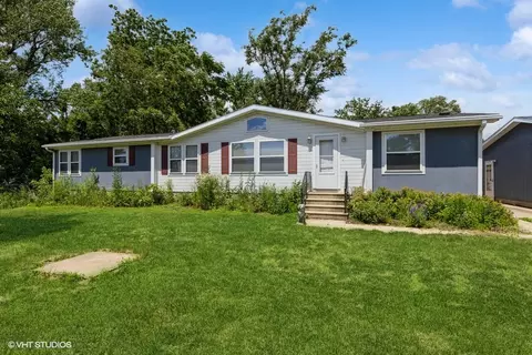 5518 NE 3rd St, Des Moines, IA 50313