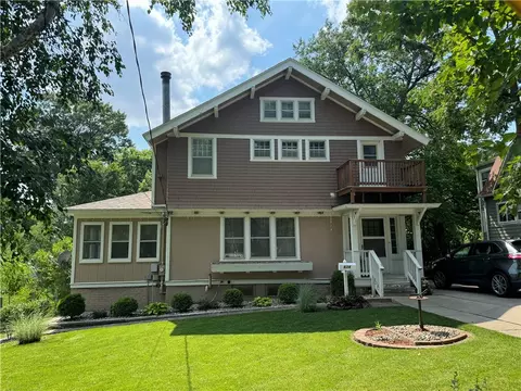 634 31st St, Des Moines, IA 50312