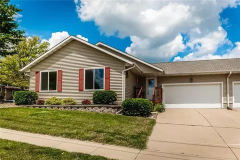 502 E Southridge Dr, Marshalltown, IA 50158