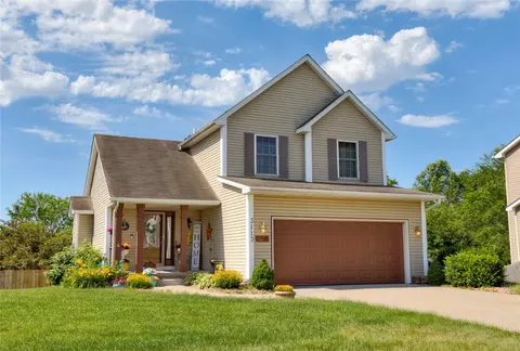 3113 E Highview Dr, Des Moines, IA 50320