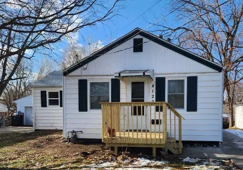 4122 3rd St, Des Moines, IA 50313