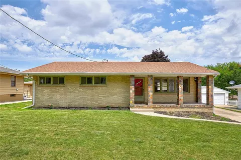 2640 Hull Ave, Des Moines, IA 50317