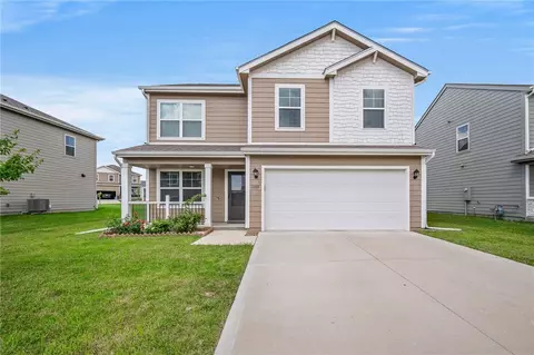 1109 NE 19th St, Grimes, IA 50111
