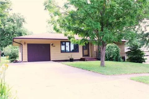 508 N K St, Indianola, IA 50125