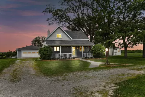 5420 Quail Ave, Monroe, IA 50170