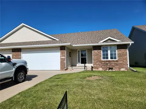1127 Venbury Dr, Altoona, IA 50009