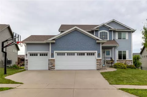 1865 Brodie St, Waukee, IA 50263