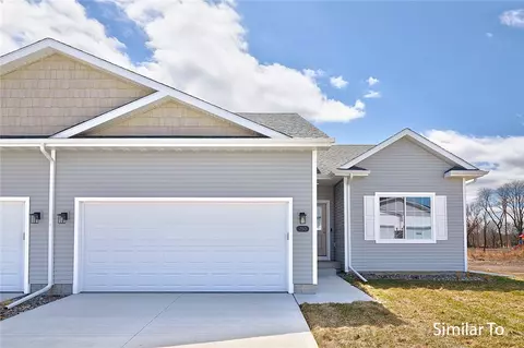 16727 Walnut Meadows Cir, Urbandale, IA 50323
