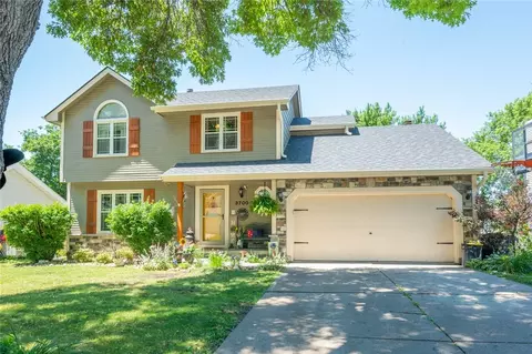 3700 SE 19th St, Des Moines, IA 50320