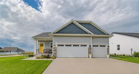 224 Aaron Ave NW, Bondurant, IA 50035