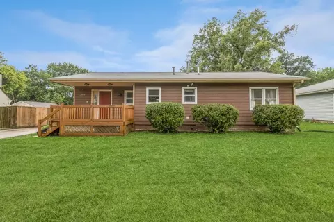 2460 NE 52nd Ct, Des Moines, IA 50317