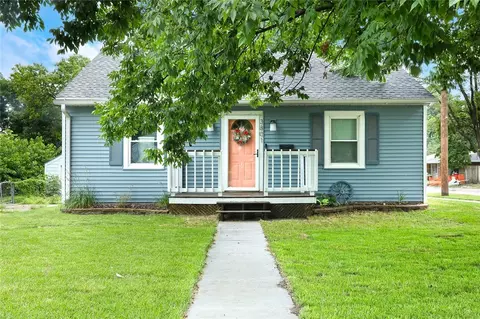 3801 E 8th St, Des Moines, IA 50316