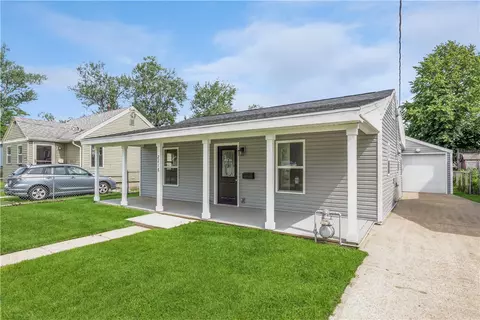 2218 Garfield Ave, Des Moines, IA 50317