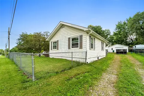 4360 NE 32nd St, Des Moines, IA 50317