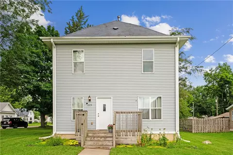 223 S Montgomery St, Colfax, IA 50054