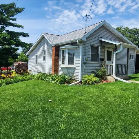 508 S Elm St, Toledo, IA 52342