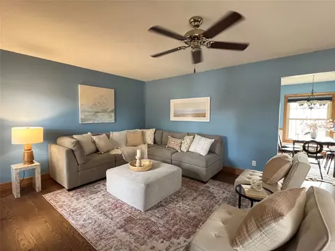 7114 Reite Ave, Windsor Heights, IA 50324