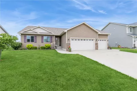 1300 13th St SE, Bondurant, IA 50035