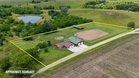 1583 60th Ave, Melcher Dallas, IA 50062