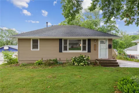 4109 54th St, Des Moines, IA 50310